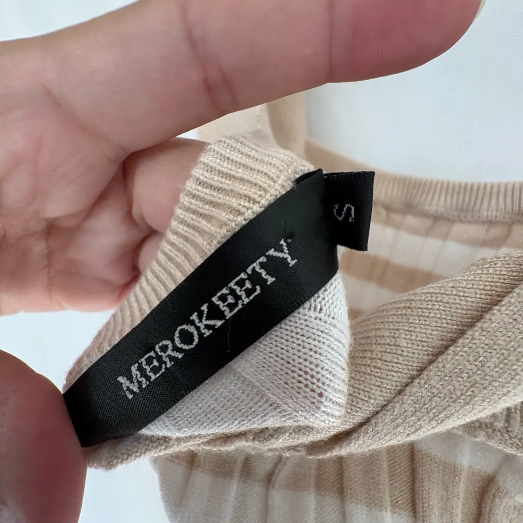 Merokeety Sleeveless Ribbed knit midi dress white and beige stripes small - Image 6