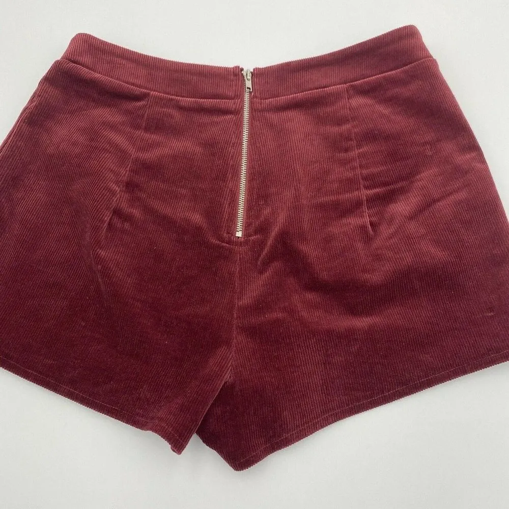 Revolve By The Way. Women’s XS Burgundy Corduroy Shorts 1.5” Inseam - Image 4