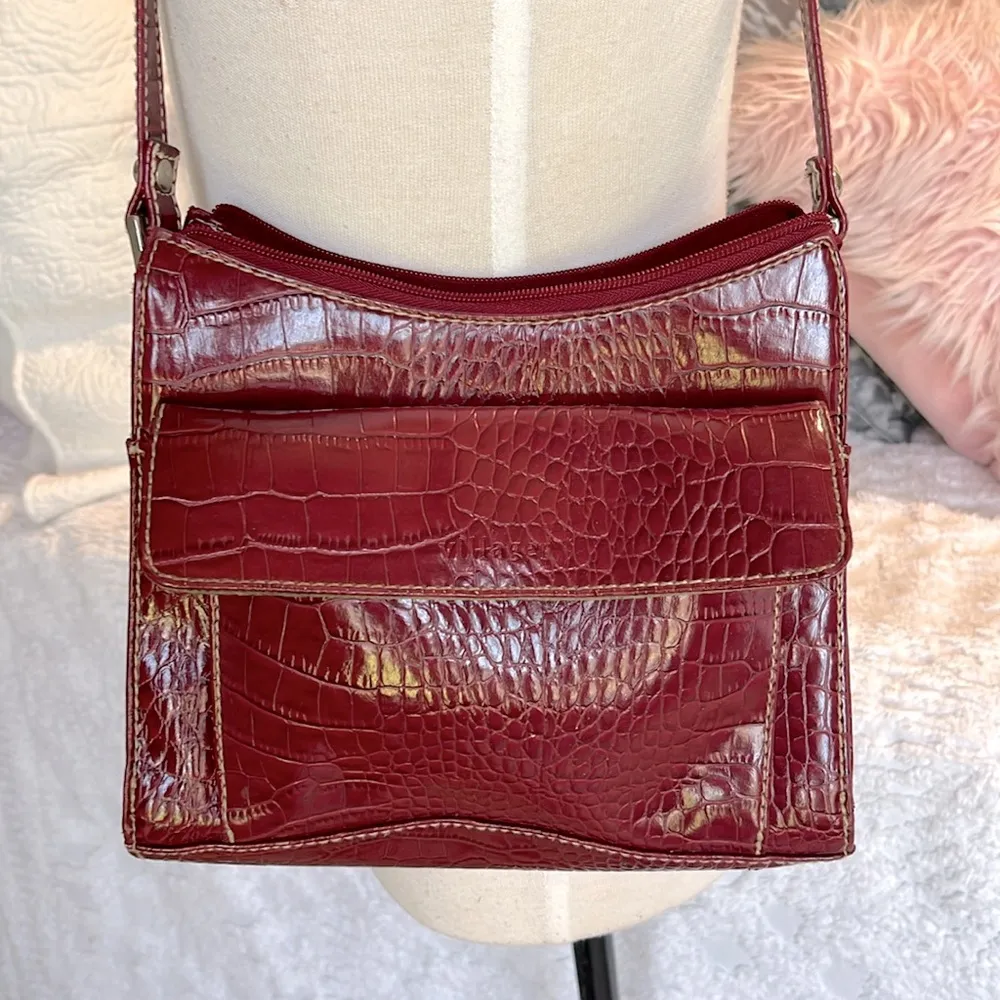 Y2K Villager Liz Claiborne Red Alligator Croc Mock Purse - Image 2