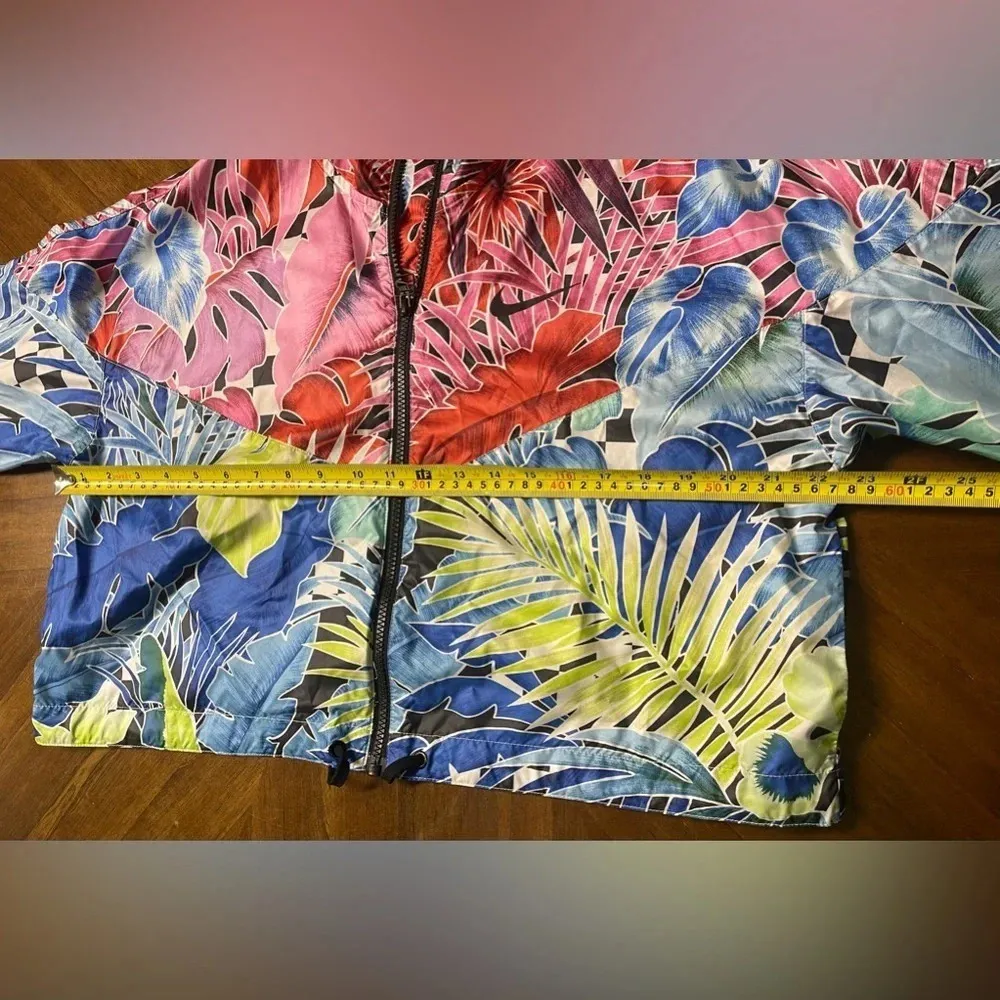 Nike Jacket Womens Medium Hyper Femme Zip Nylon Hoodie Tropical Floral Cropped - Image 4