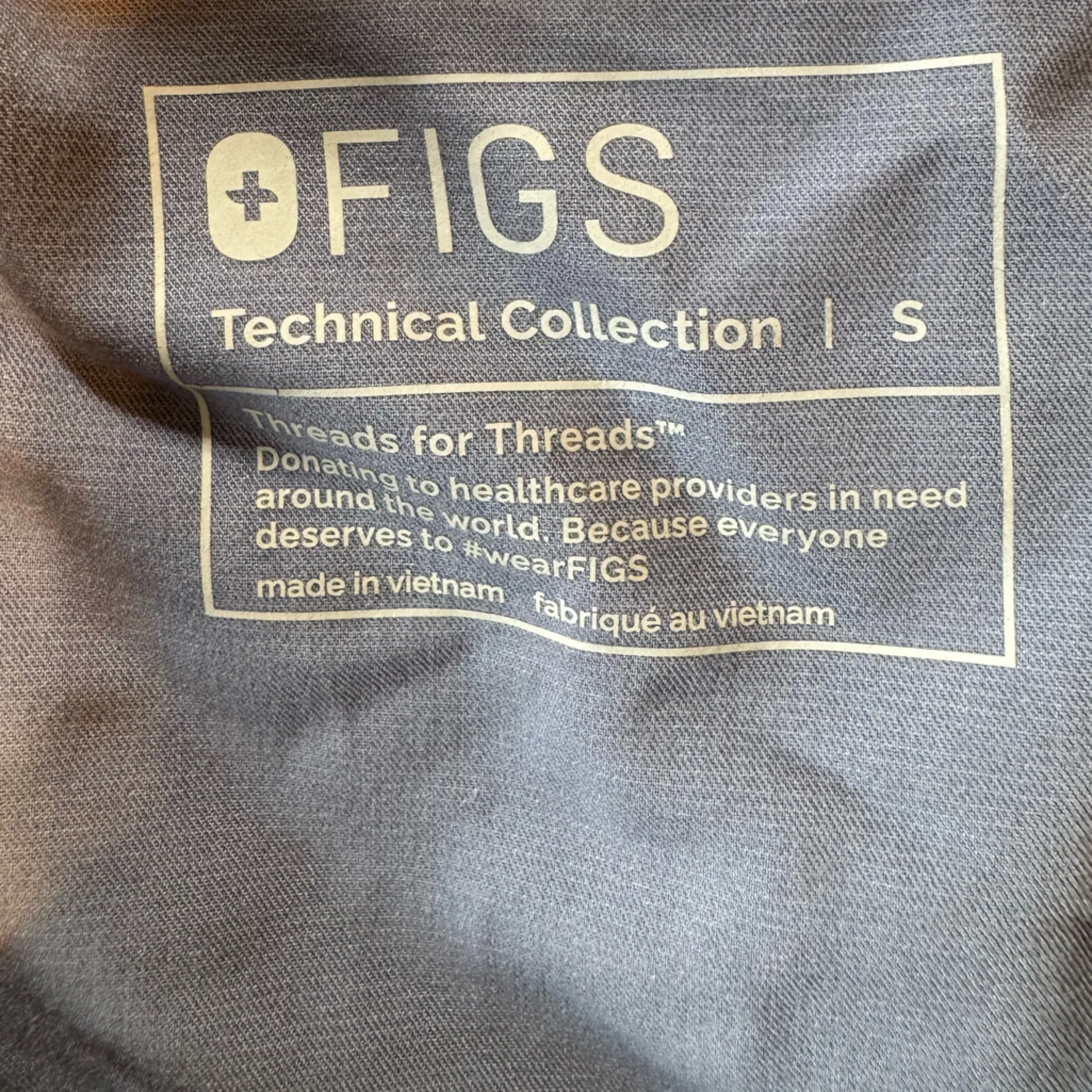 Figs Casma 3 Pocket Scrub Top Technical Collection Heathered Indigo FW1100 Small - Image 6