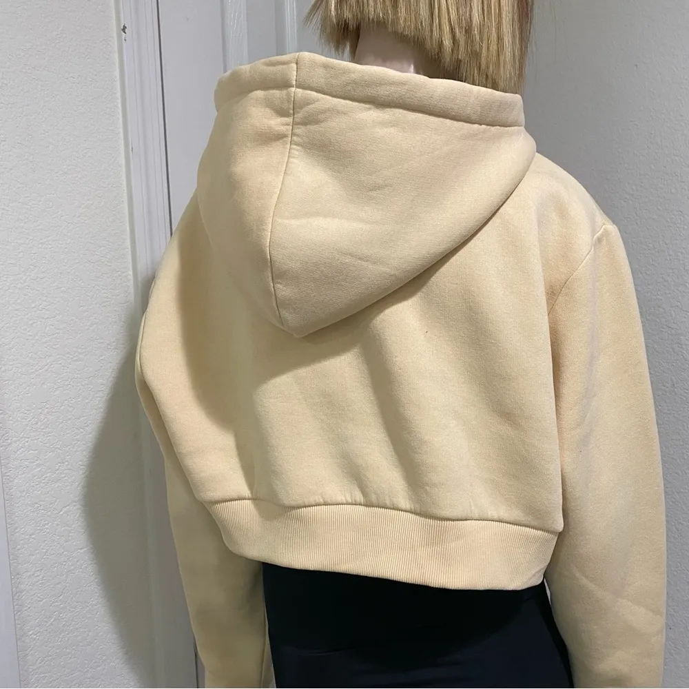COLLUSION by ASOS Pale Yellow/Cream Cropped Front Zip Streetwear Hoodie Size 16 - Image 4