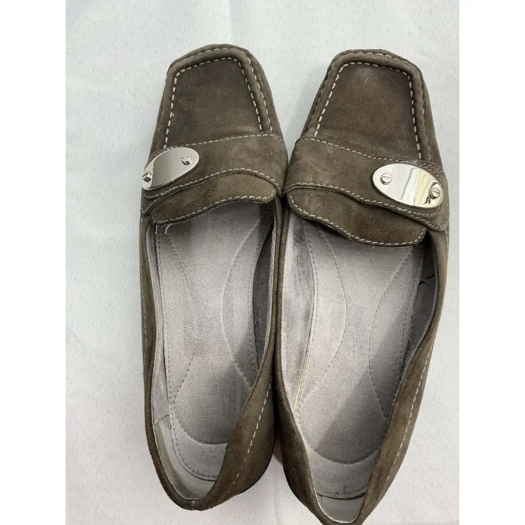 Womans Liz Claiborne Arapahoe Slip On Loafers 8.5 M Taupe - Image 5