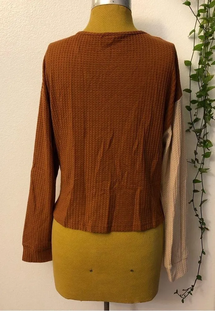 New Two Tone Drop Shoulder Crossover Tee - Image 6