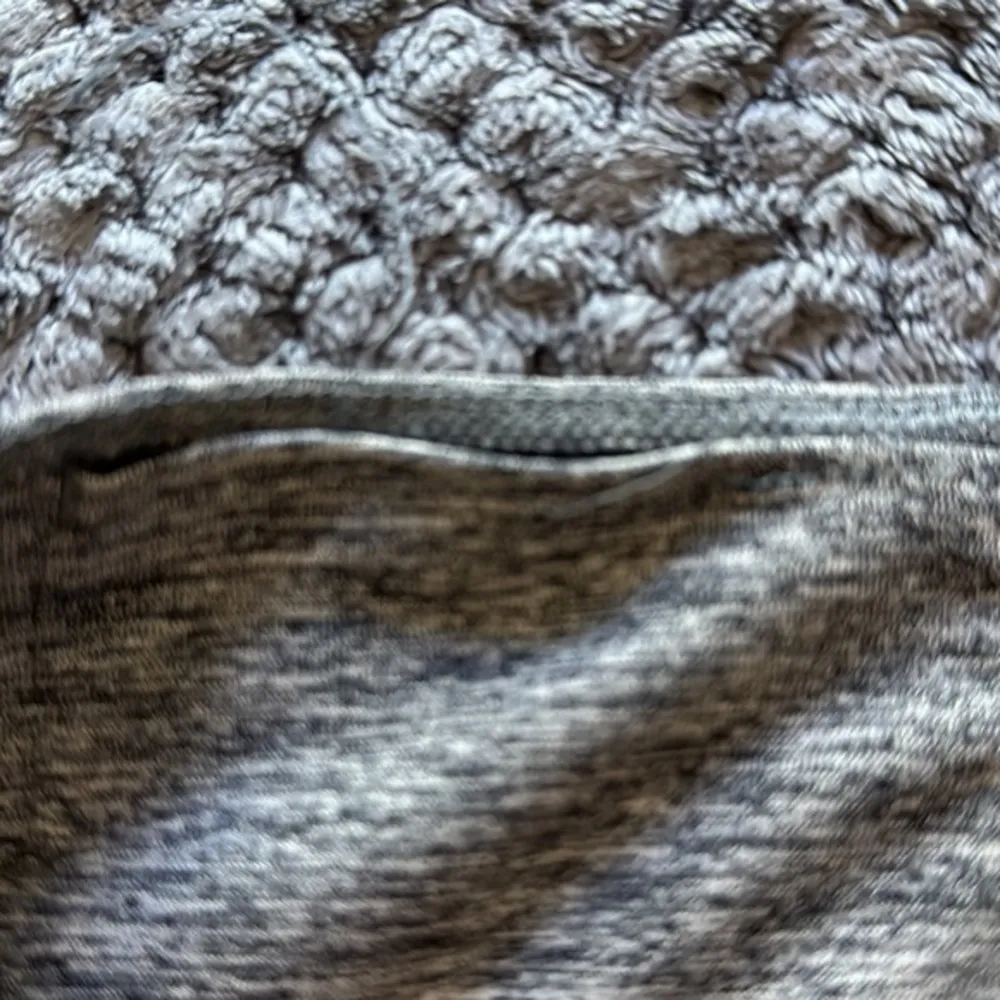 Nike Dri-Fit Gray Capri Leggings Size Med EUC #2308 - Image 4