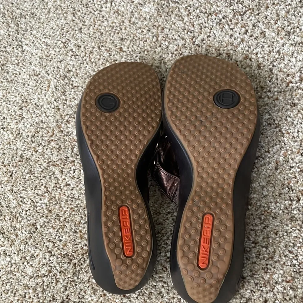 Cole Haan Nike Air Metal Thong Wedge Sandals Size 10 Slip On Dark Brown - Image 6