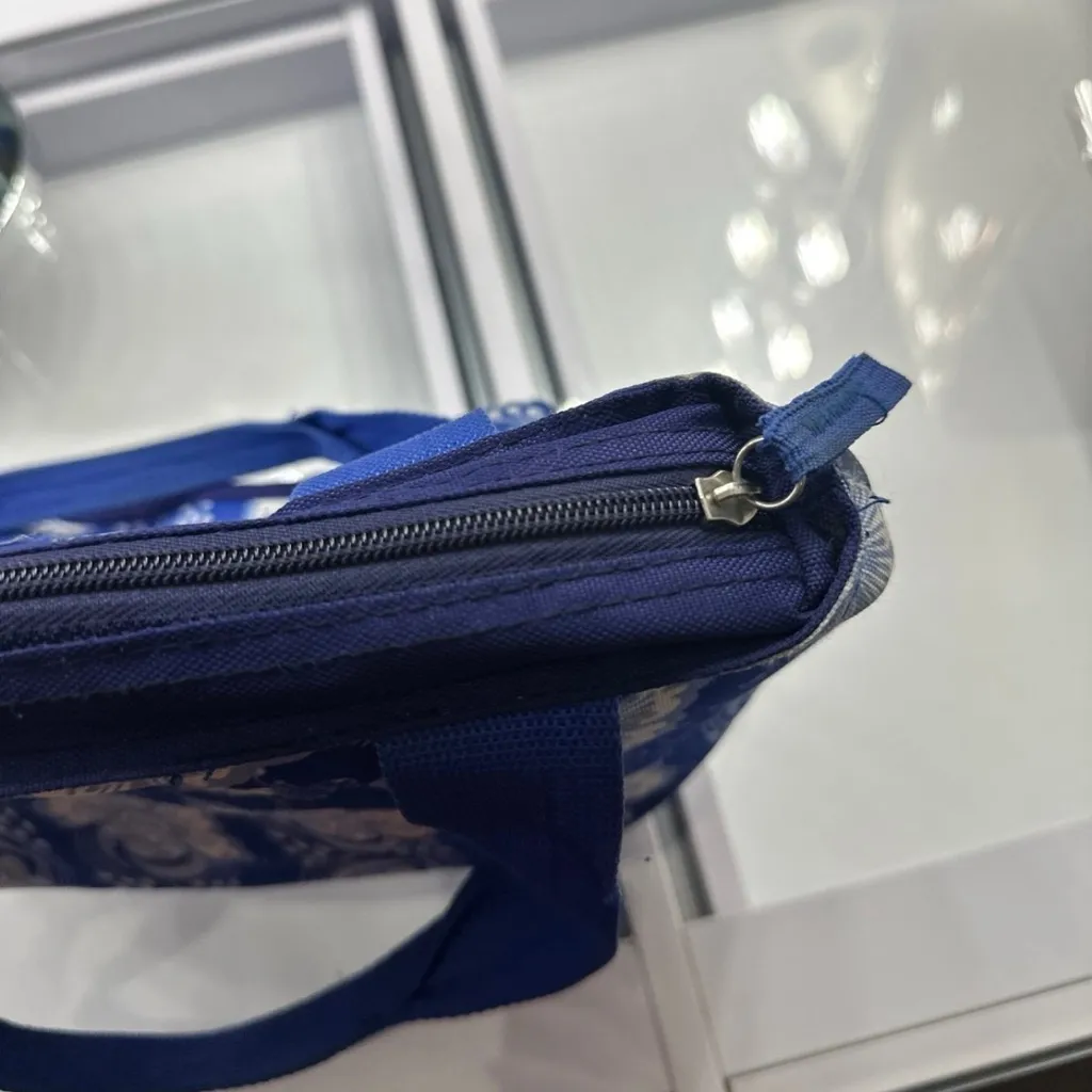 Reebok Lunchbox - Image 11