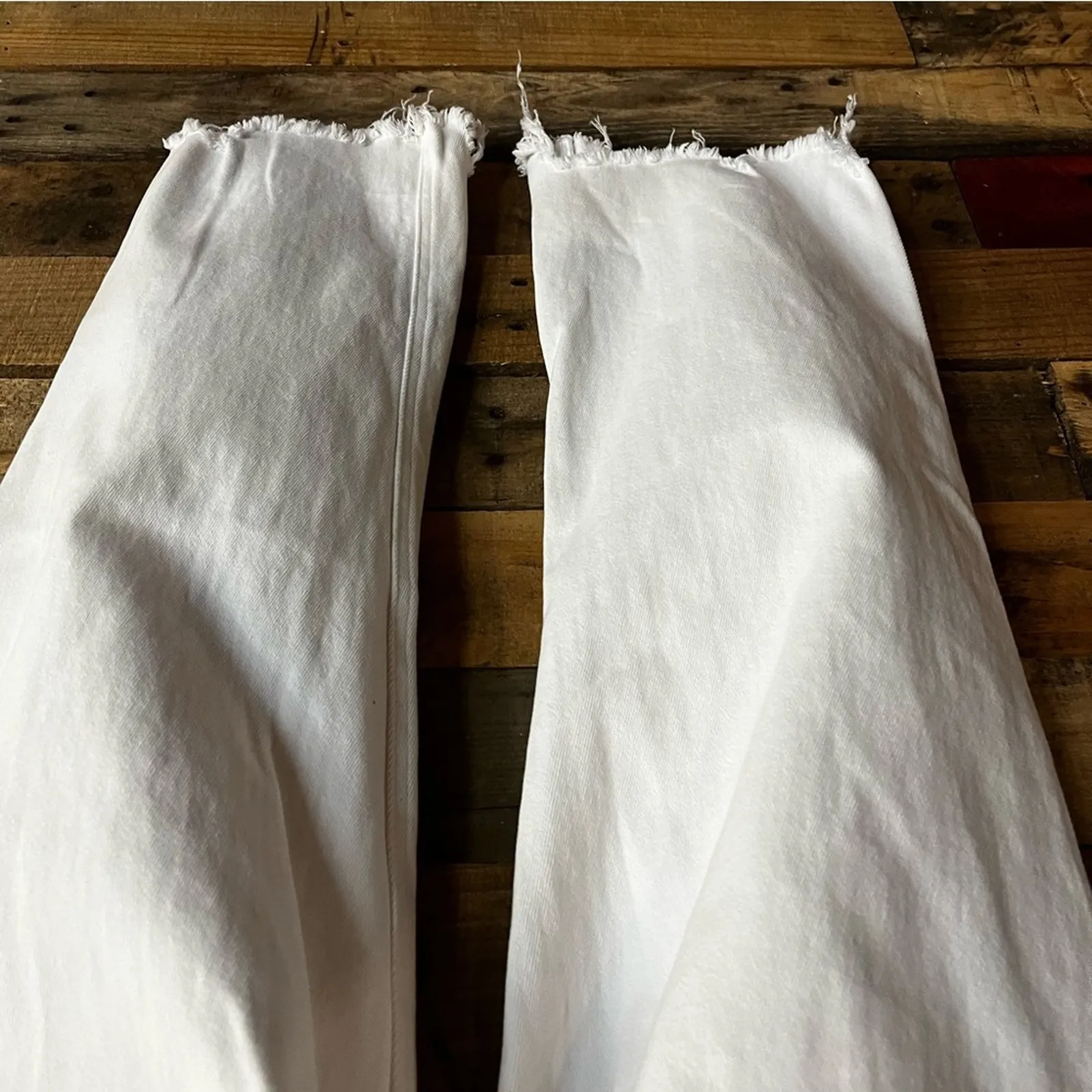 Risen White Distressed‎ Jeans Size 15/32 - Image 10