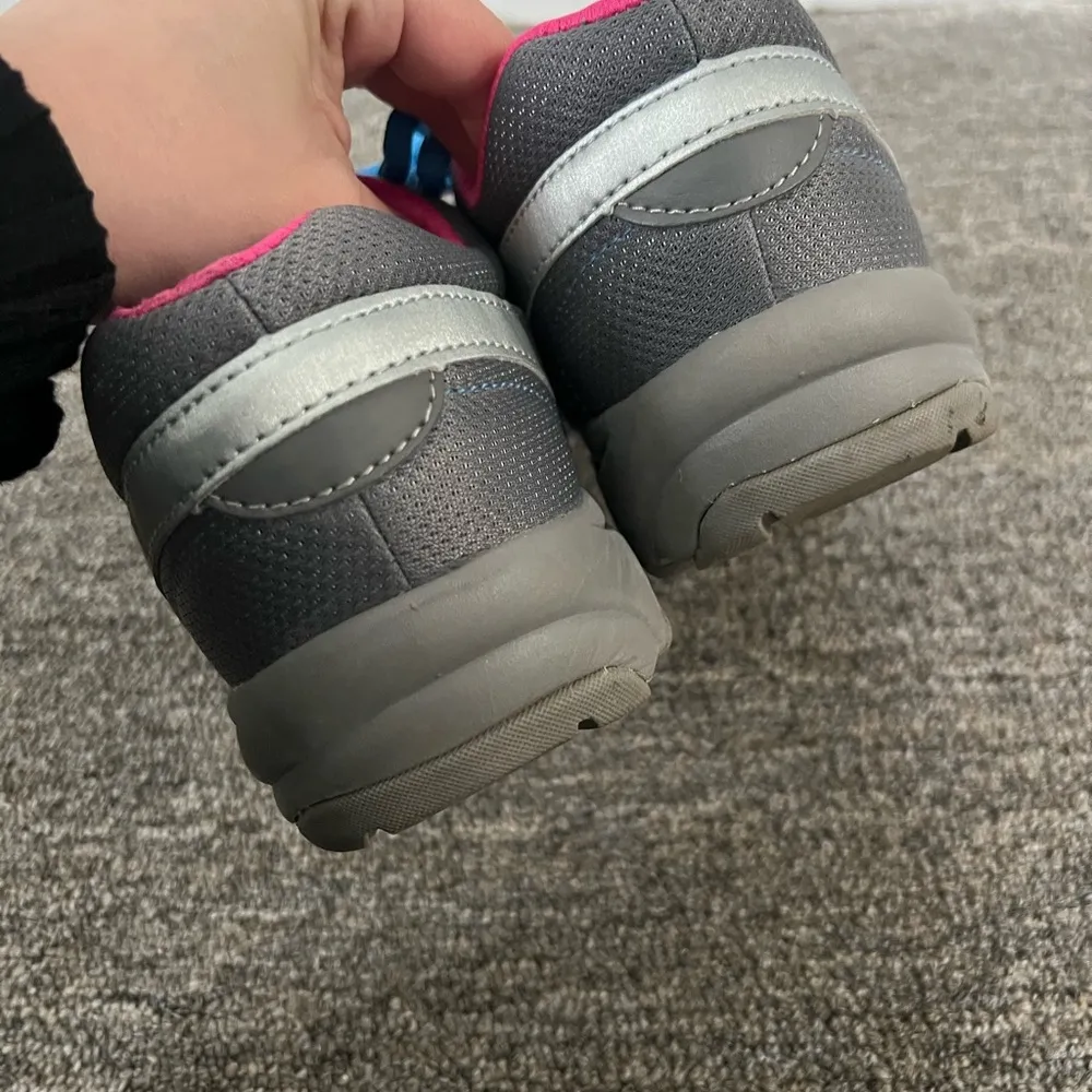 Vionic Gray Alliance Lace Up Sneakers Size 7.5 US - Image 4