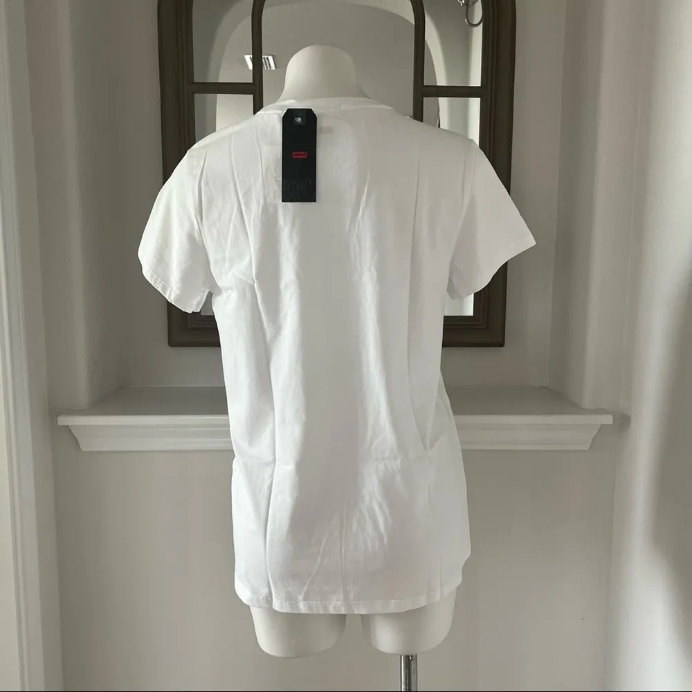 NWT Levi’s White Graphic Print T-Shirt Cotton Tee Size L New w/Tag - Image 5