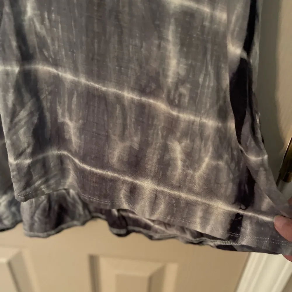 Ezra  vintage tie dye tunic top with back keyhole design. - Image 3
