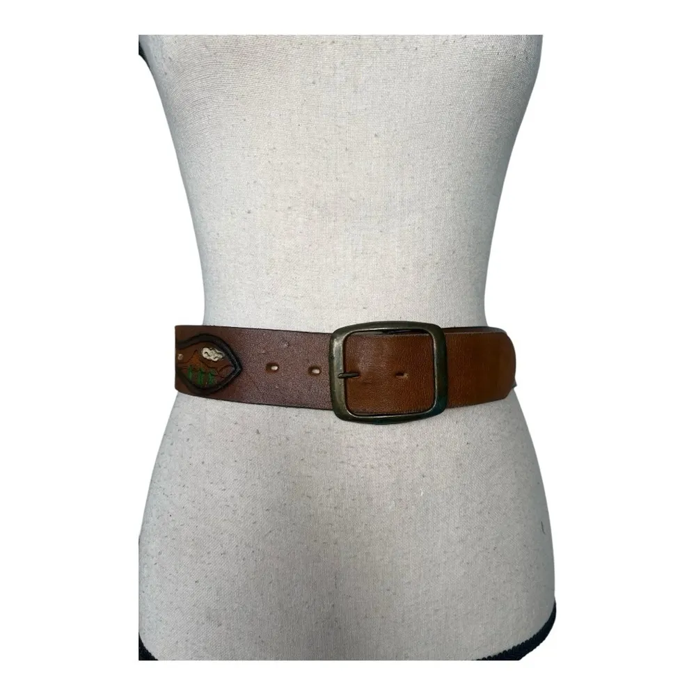 Artisan Brown Cowhide Leather Belt with Textured Surface and Classic Design - Image 7