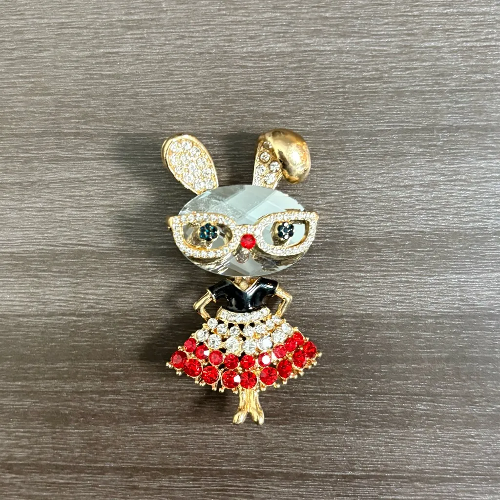 Crystal Rabbit Bunny Brooch Pin Gold - Image 3