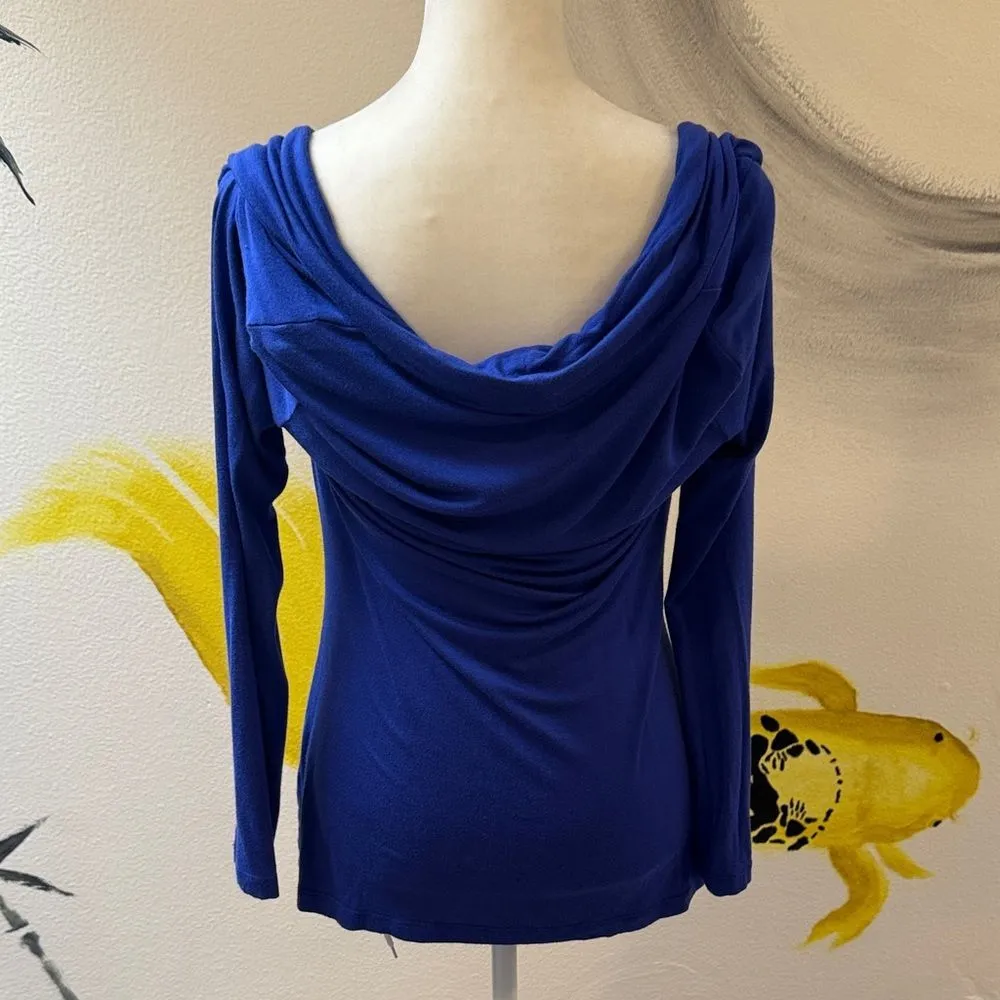 Elegant Blue Women's Top - Image 3