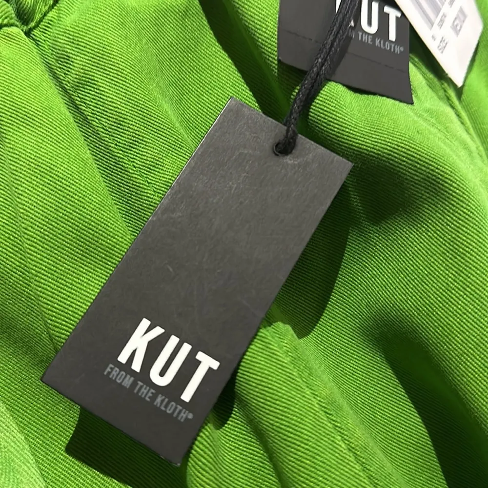 NWT KUT FROM THE KLOTH Rachel High Waist Paper Bag Waist Crop Pants Grass Green - Image 7