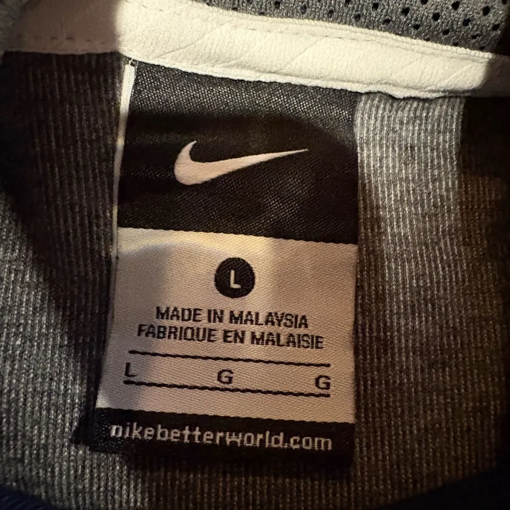 West Virginia Navy and Gray Hoodie women’s size Large could be unisex - Image 5