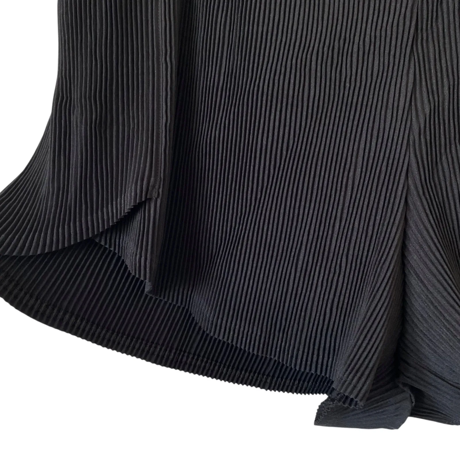 NEW ALL IN MOTION Mid Rise Pleated Activewear Short Black Large Built in Brief - Image 2