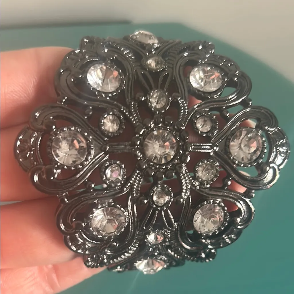 Ornate Filigree Rhinestone Encrusted Hinged Cuff Vintage Inspired Bracelet Silver - Image 8