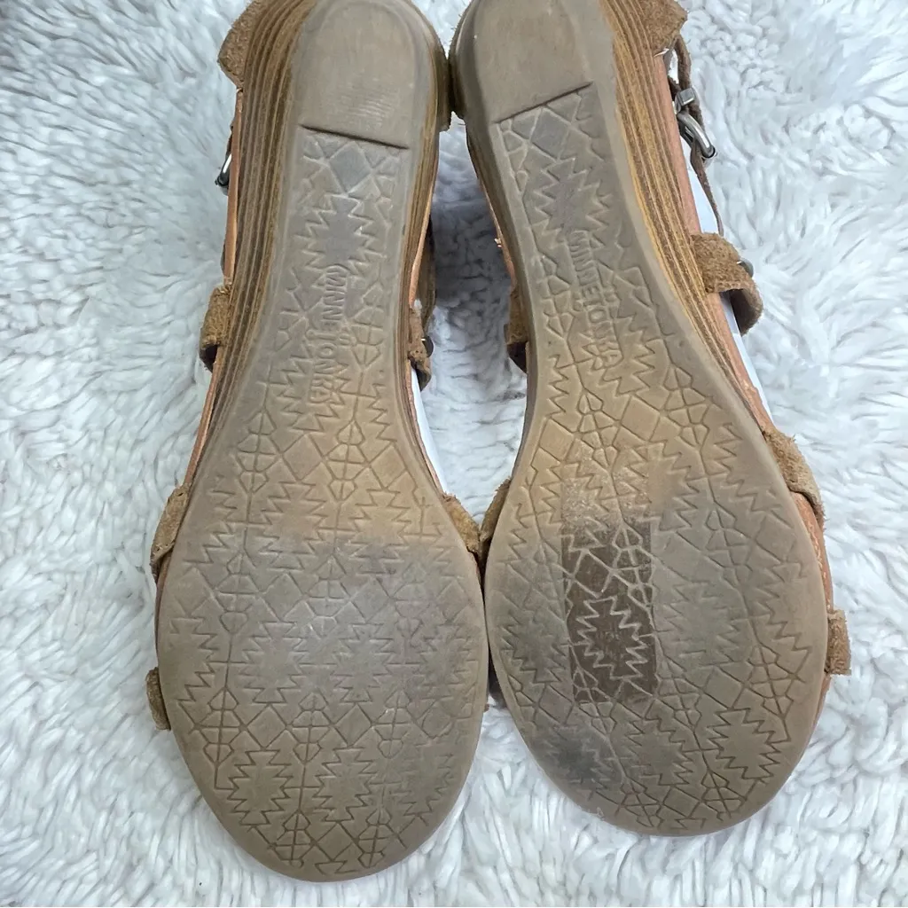 Minnetonka Merriam Suede‎ Leather Fringe Sandals Tan Brown Low Wedge Women’s 9 - Image 3