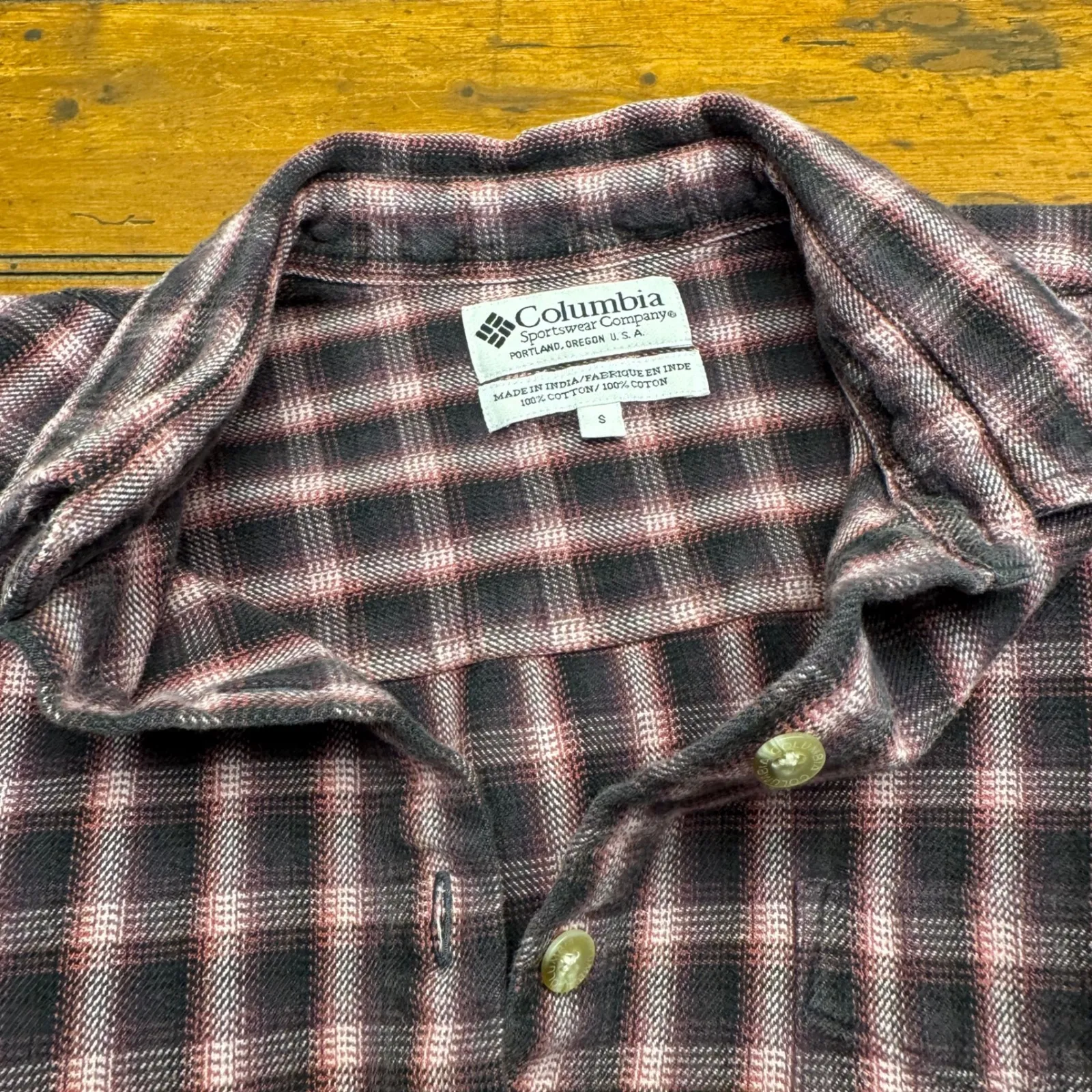 Columbia Sportswear Plaid Flannel‎ Shirt Women's Size S Long Sleeve Cotton Butto - Image 3