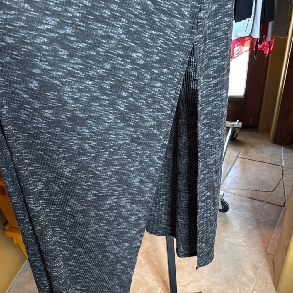 LuLaRoe  Joy Vest Black Gray Sleeveless Open Cardigan Size Medium - Image 5