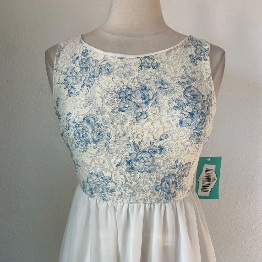 White & Blue Floral Open Bow Back Sleeveless Maxi Dress - Image 8