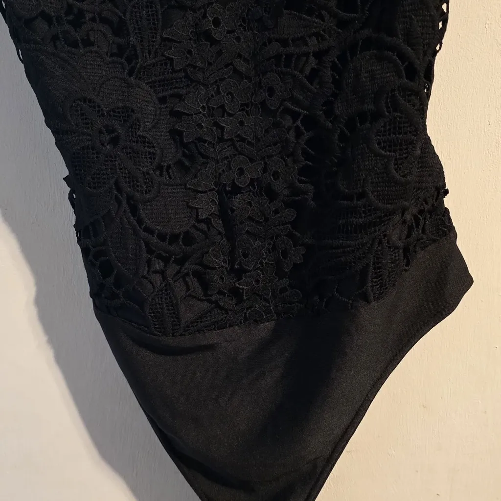 & Other Stories Black Lace Bodysuit - Image 5
