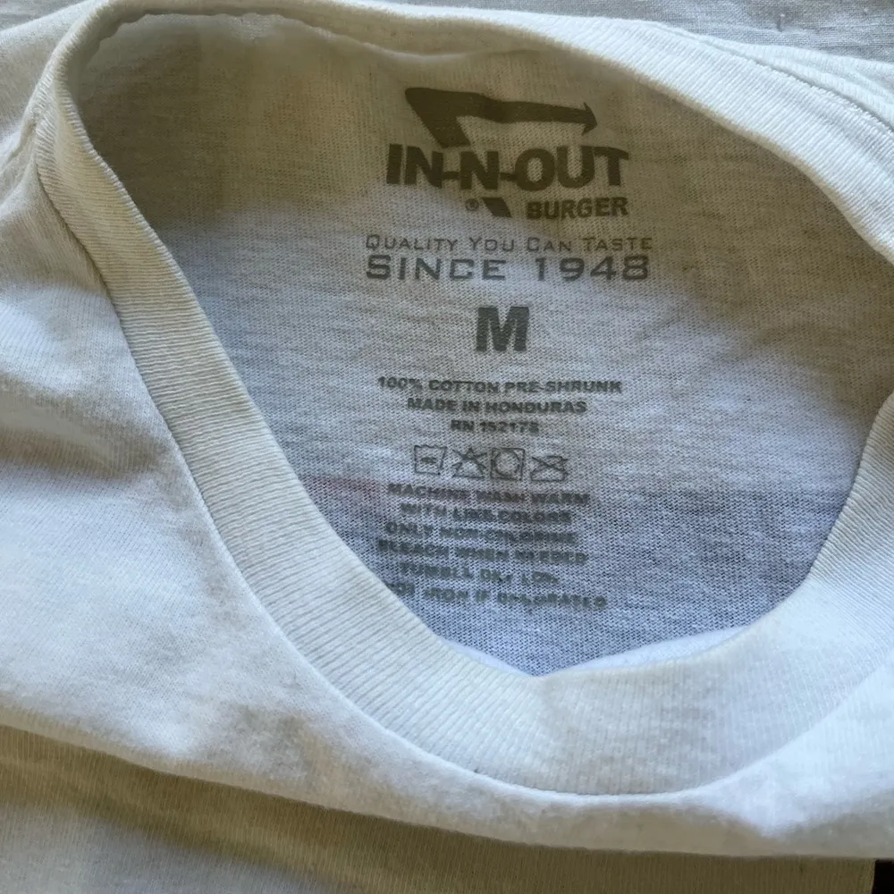 Vintage CA In N Out Burger white T shirt Size M - Image 6