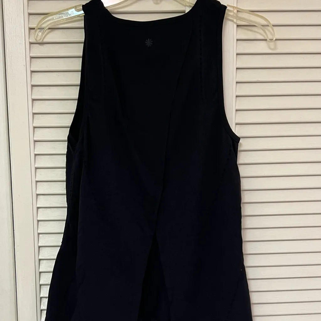 ATHLETA Black Foothill Split Back / Tie Back Seamless Tank Top - Size XS - EUC - Image 2