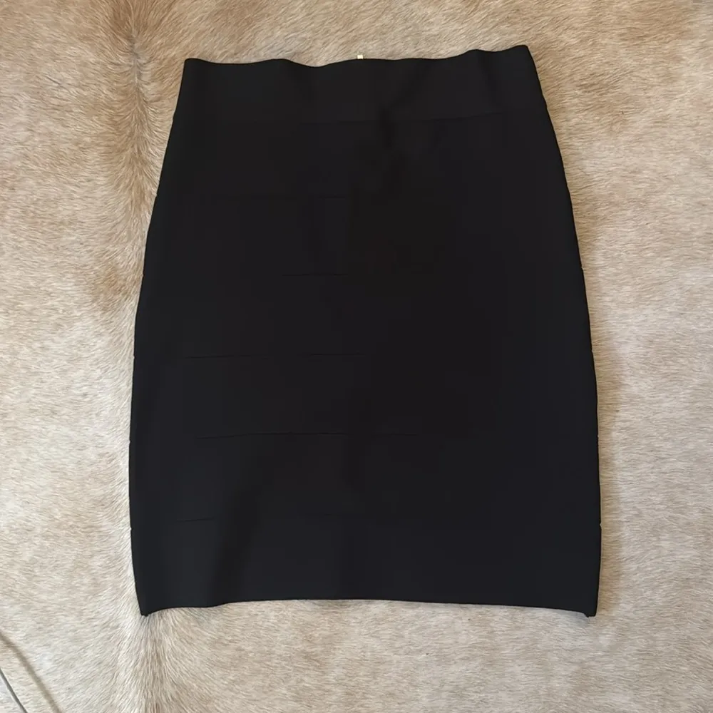 bebe Classic bandage Black  Skirt size XS trending 2025 - Image 5