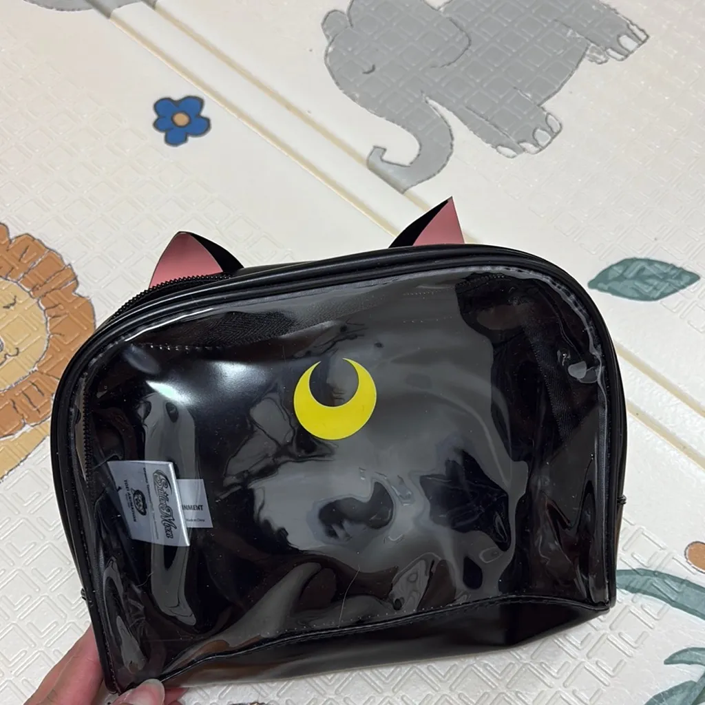 Sailor Moon Luna Makeup Cosmetic Bag Black - Image 2