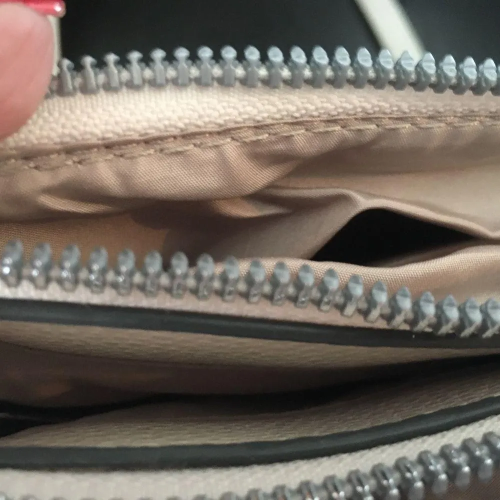 Nine West Triple Entry Colorblock Crossbody Cream - Image 3