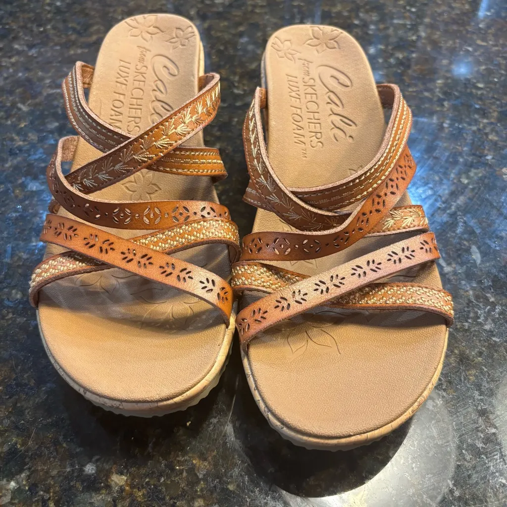 Skechers Beverlee Tiger Posse Wedge Sandals Women's Size 9.5 Brown Luxe Foam Lug - Image 3