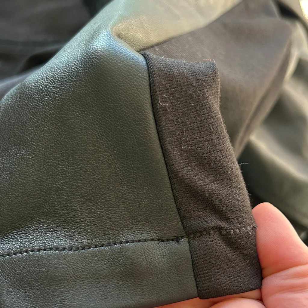 Kut from the Kloth Women’s Maisha Ponte and Faux Leather Jacket Size‎ Small - Image 7