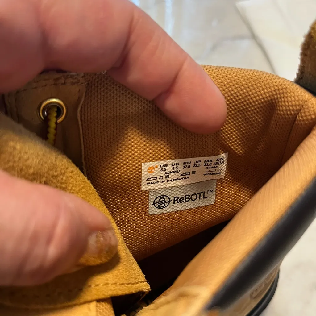 Timberland  6-Inch Lace Up Platform Boot Women's Leather Boots with Black Soles - Image 8