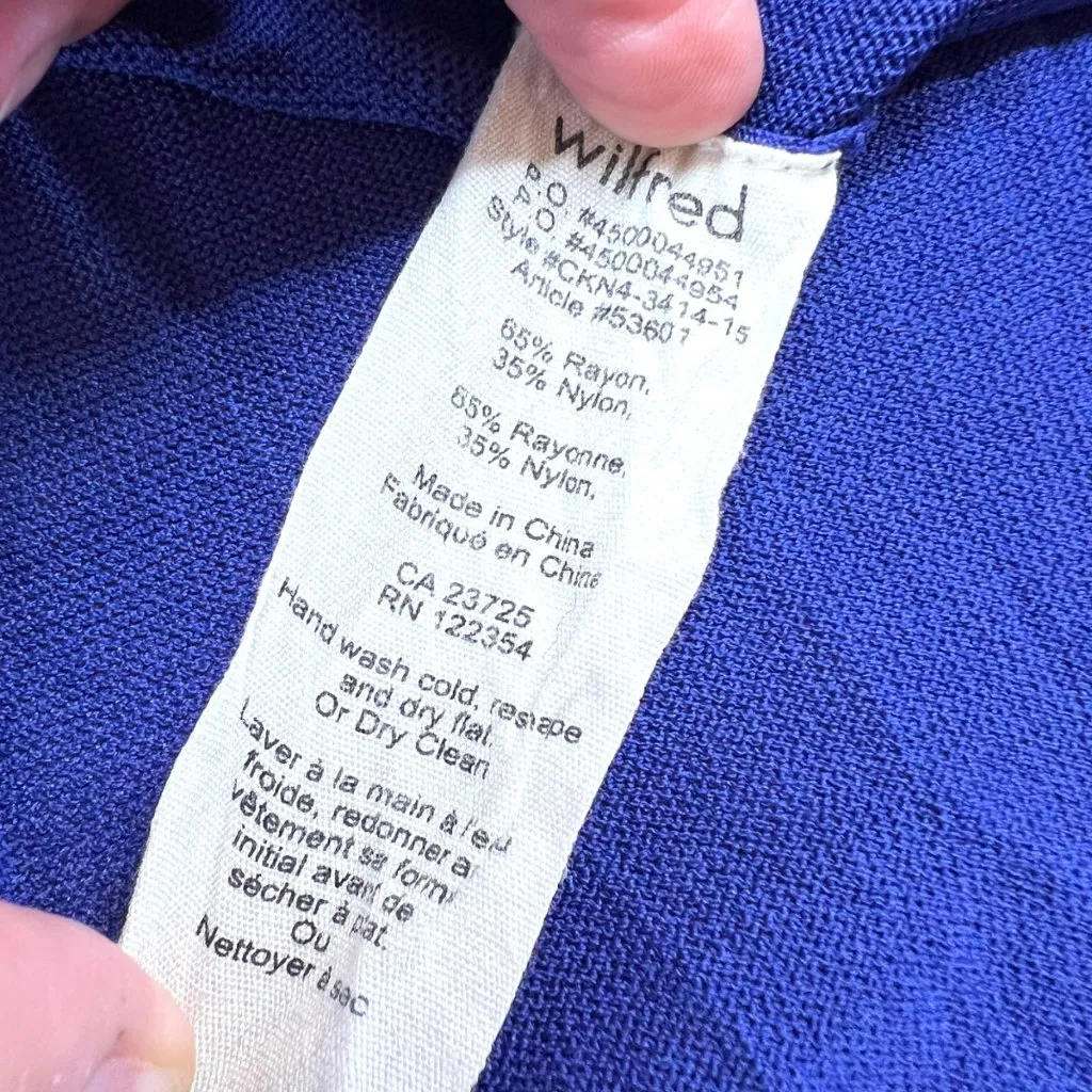 Wilfred Blue Knit Short Sleeve Side Slit Top Size Large - Image 9