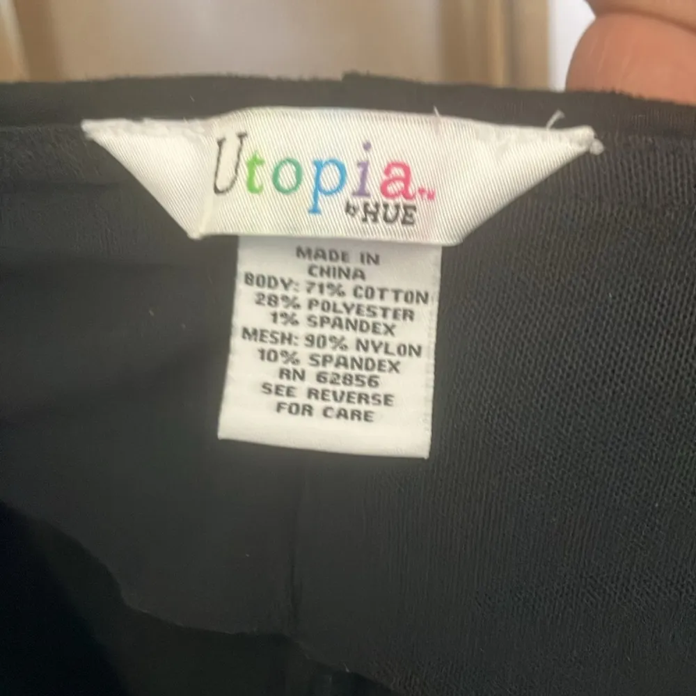Utopia by hue black slacks xl - Image 3