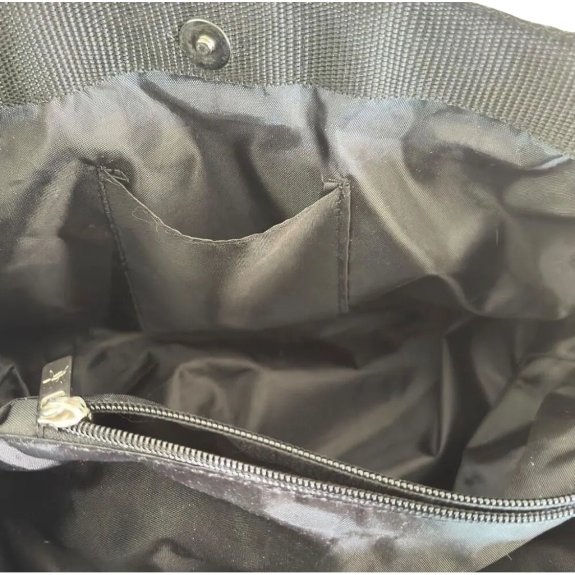 Alma Tonutti Gray Zipper Woven Felt Tote Hand Bag - Image 8