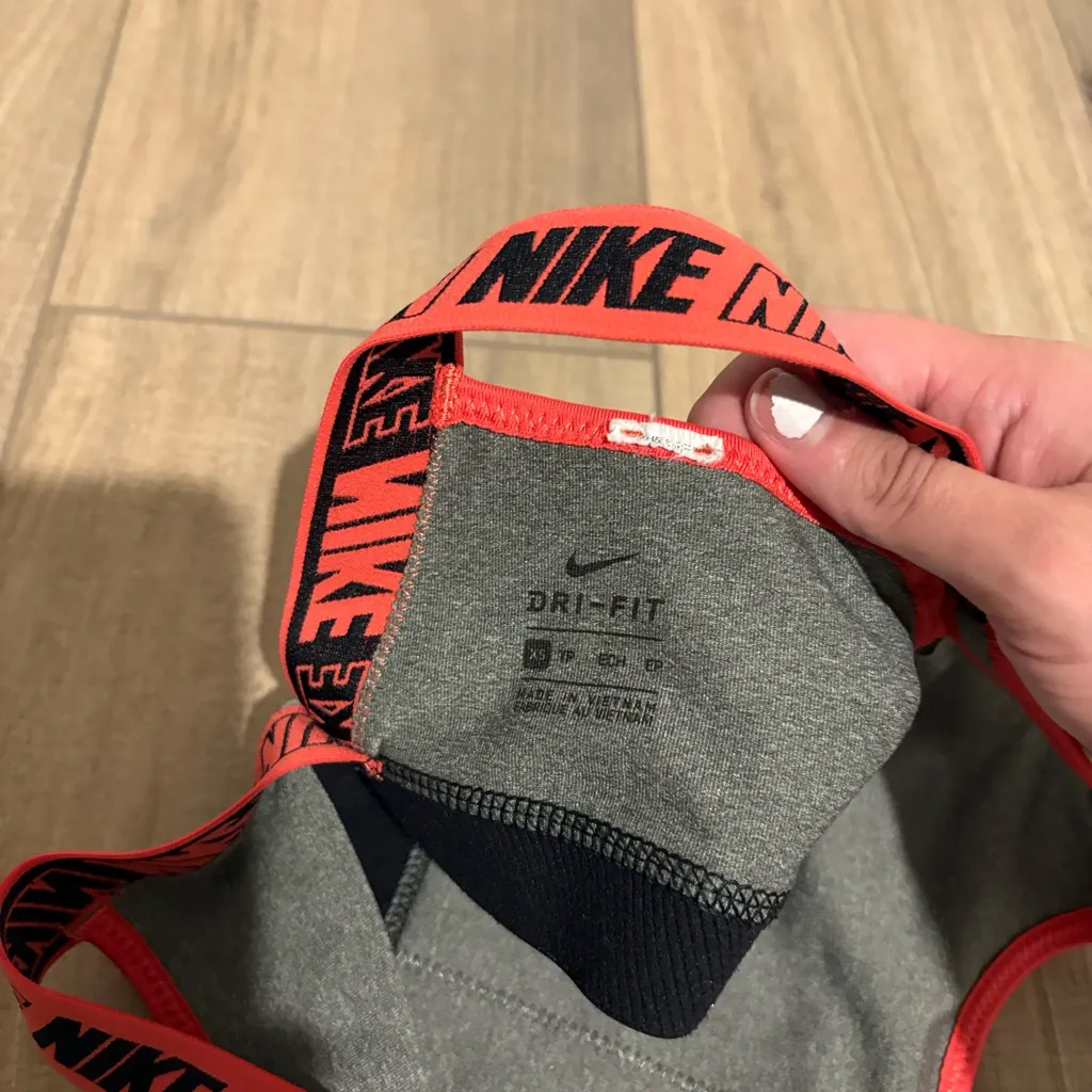 Nike Sport Colorblocked V-Back Medium-Support Sports Bra Grey‎ Blue Size XS - Image 7