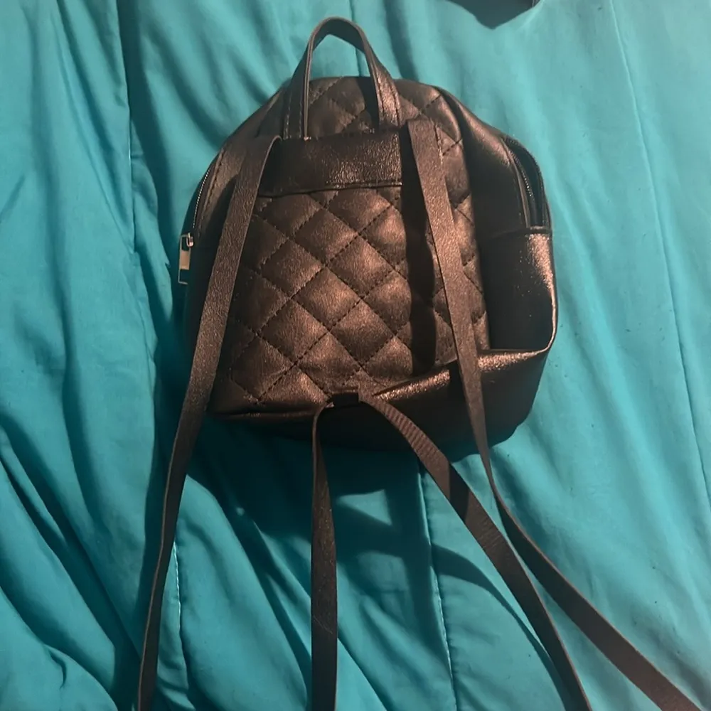 Small black backpack - Image 2