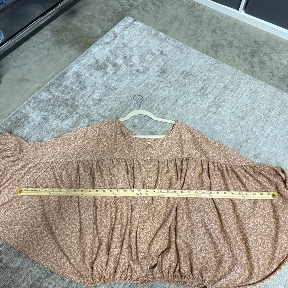 Bucketlist NWOT Floral Button - Image 4