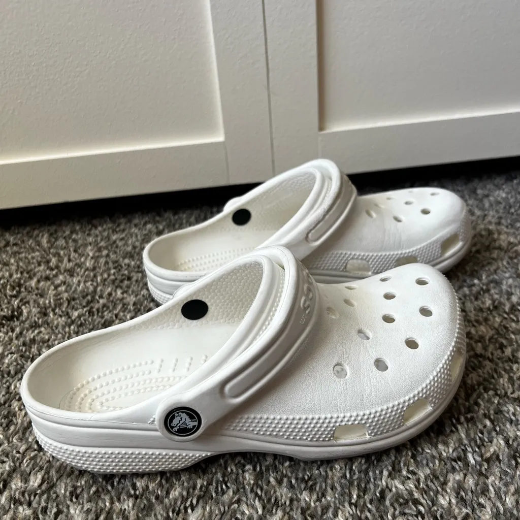Crocs Shoes Women’s‎ White Clogs Size 6 - Image 3