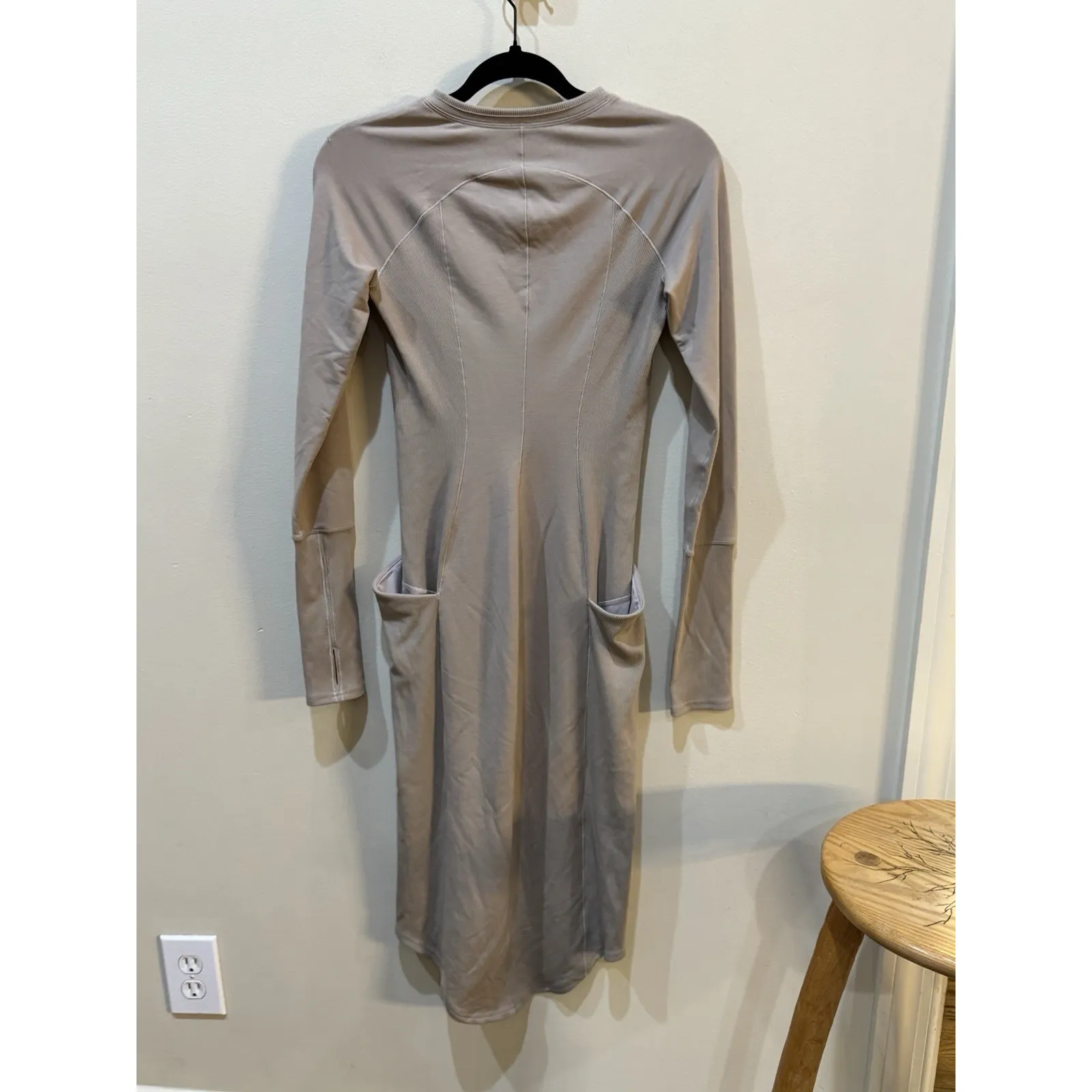 LULULEMON Om and On DRESS Bodycon THUMB HOLES COMFY POCKET BLACK STRETCH Midi XS - Image 4