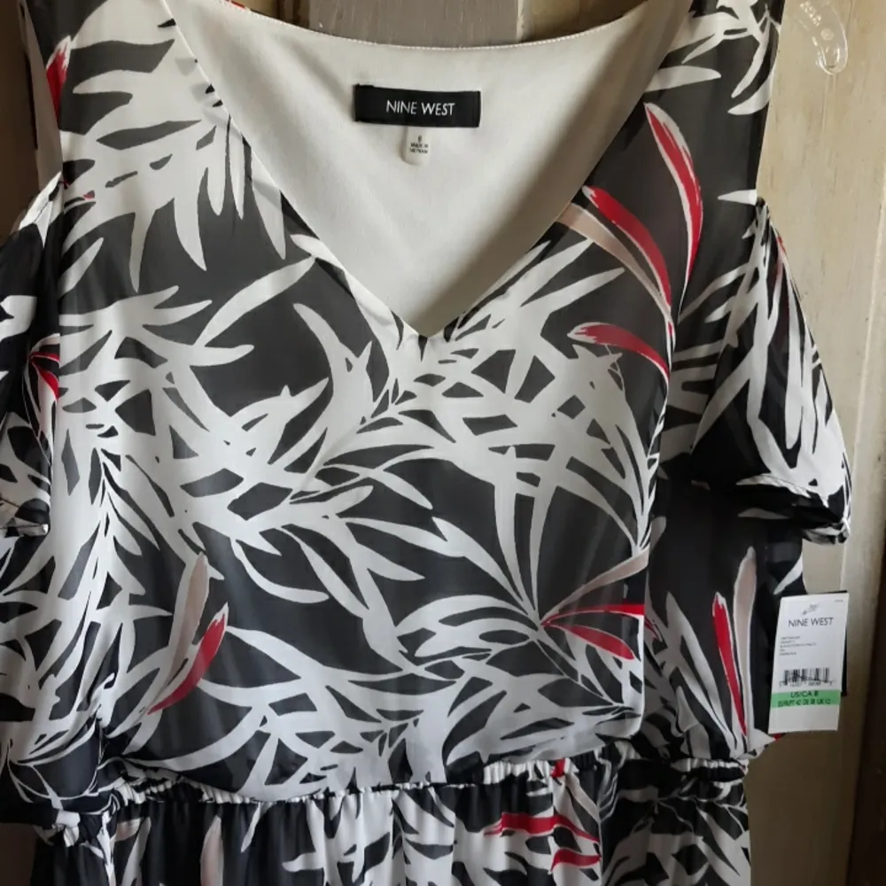 Nine West NWT  Dress Black, White and Red - Image 4