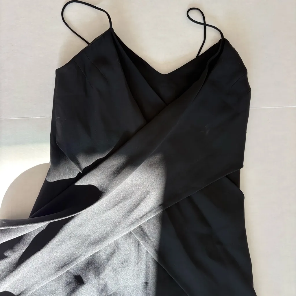 Vintage J. Crew 100% silk spaghetti strap cross dress LBD black size 4 - Image 6