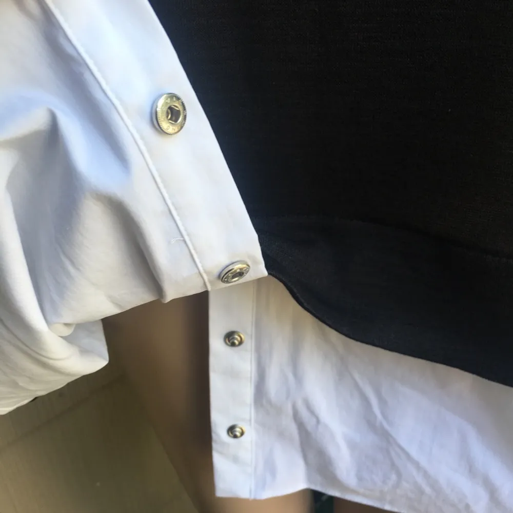 Simply Vera  Vera Wang over lay knit top - Image 3