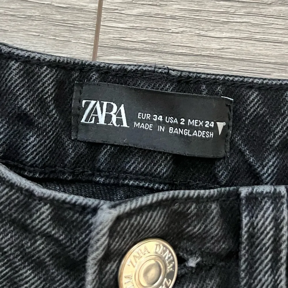 Zara Button Fly High Rise Straight Leg Raw Hem Jeans | Mineral Faded Black | 2 - Image 8