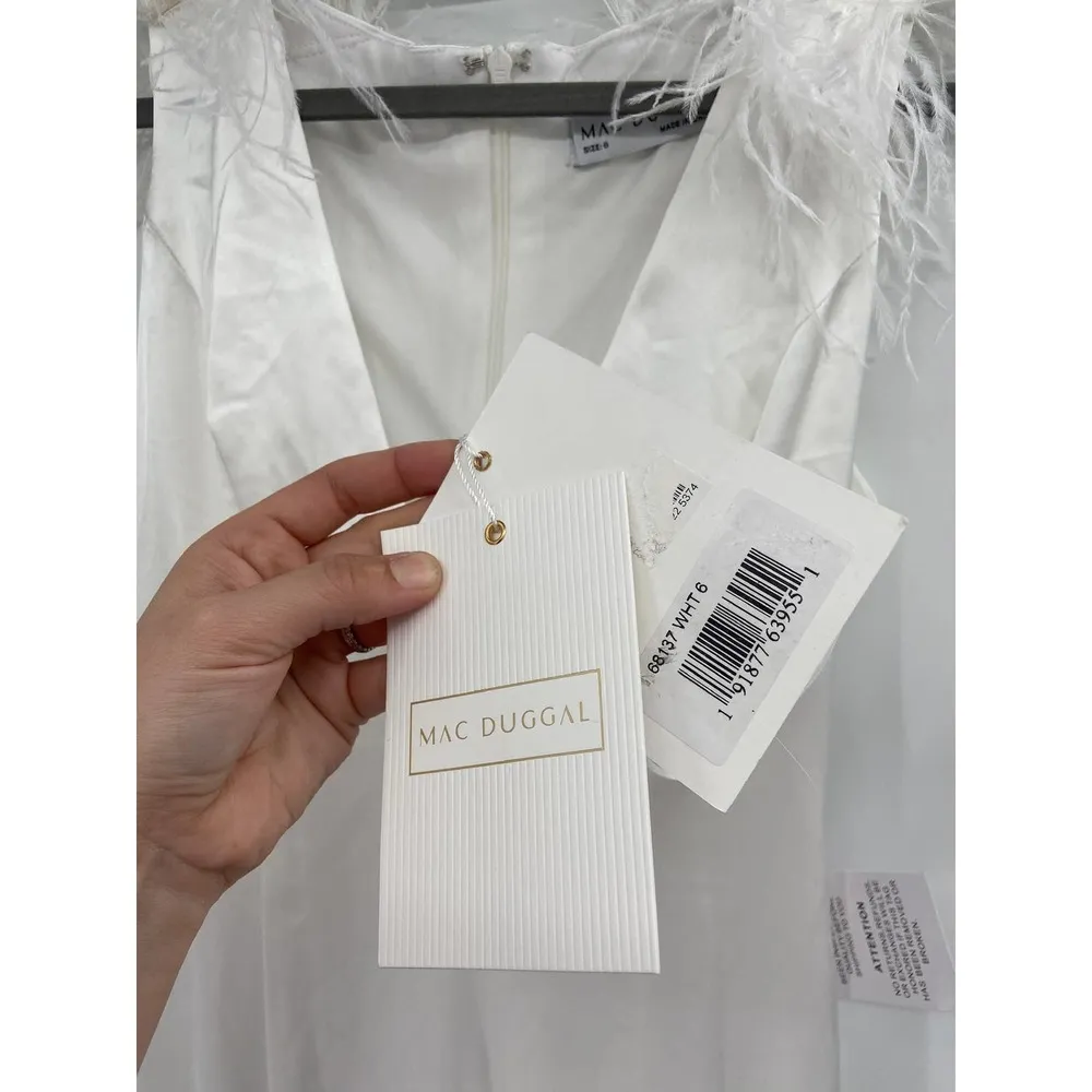 Mac Duggal 68137 White Feather Shoulder V-Neck Satin Formal Gown Size 6 NWT - Image 8