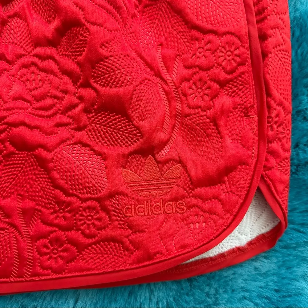 Adidas Original Retro Shorts Size M Women - Image 6