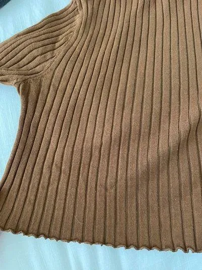 Brown Long Sleeve Crop - Image 3